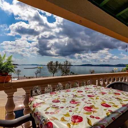Mare-More Studio W Balcony And Beach Front And View Zadar Extérieur photo