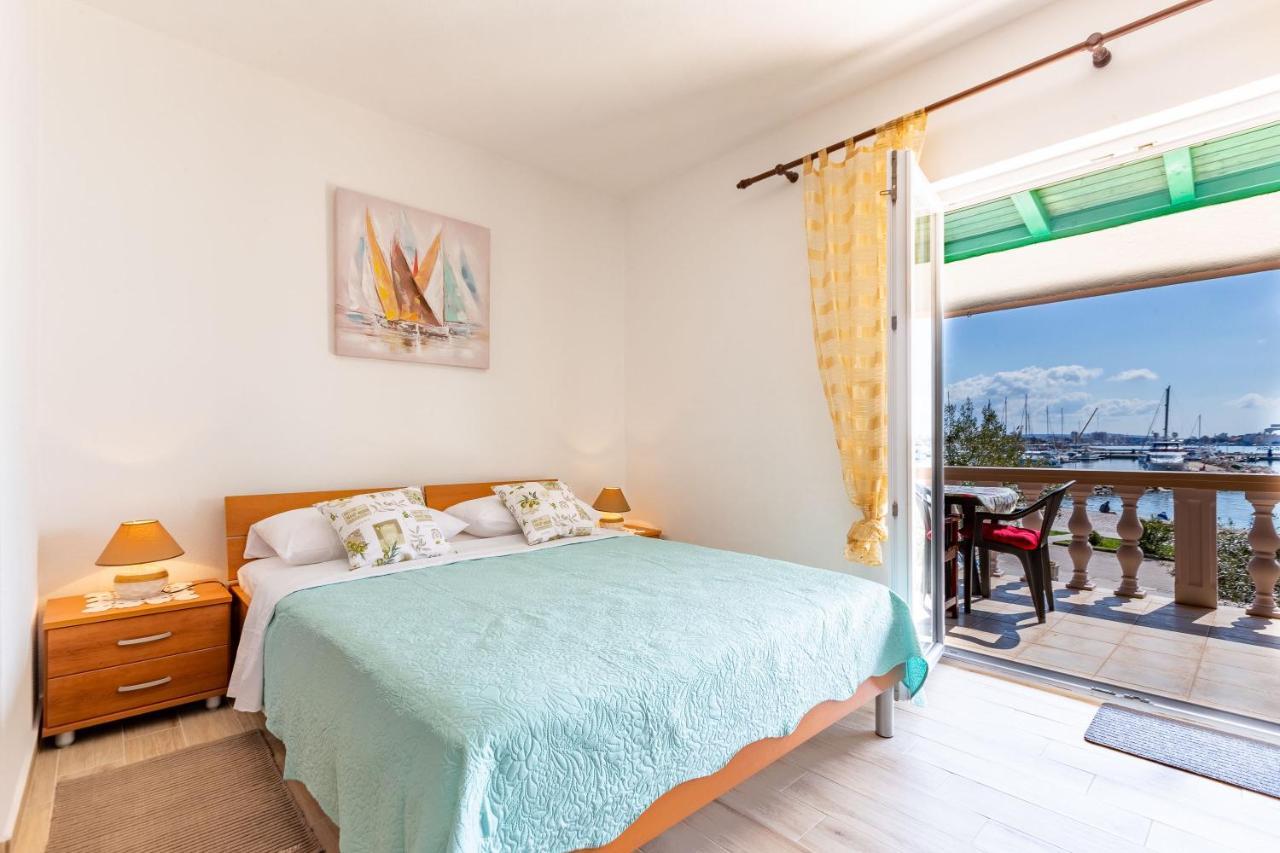 Mare-more W Balcony And Front And View * Zadar
