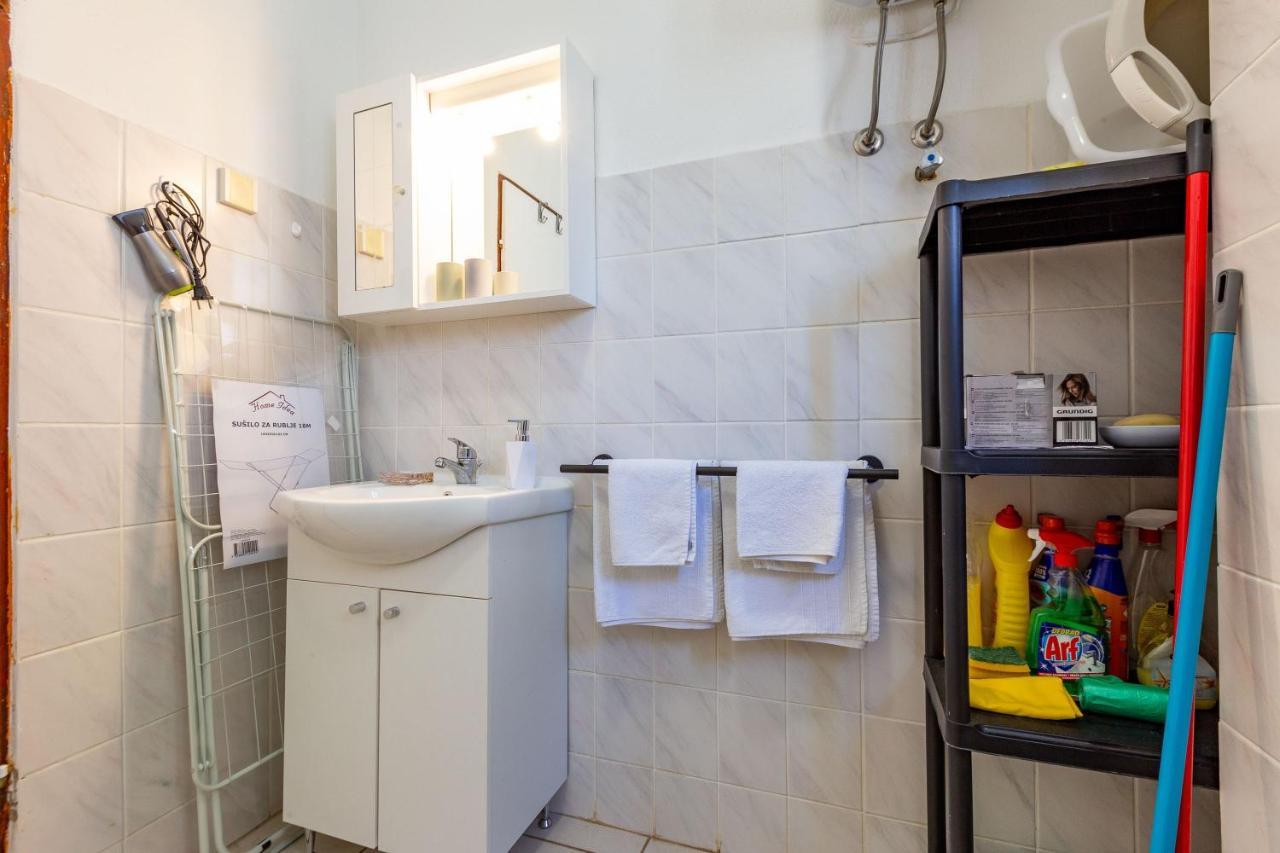 Mare-more W Balcony And Front And View Apartman *