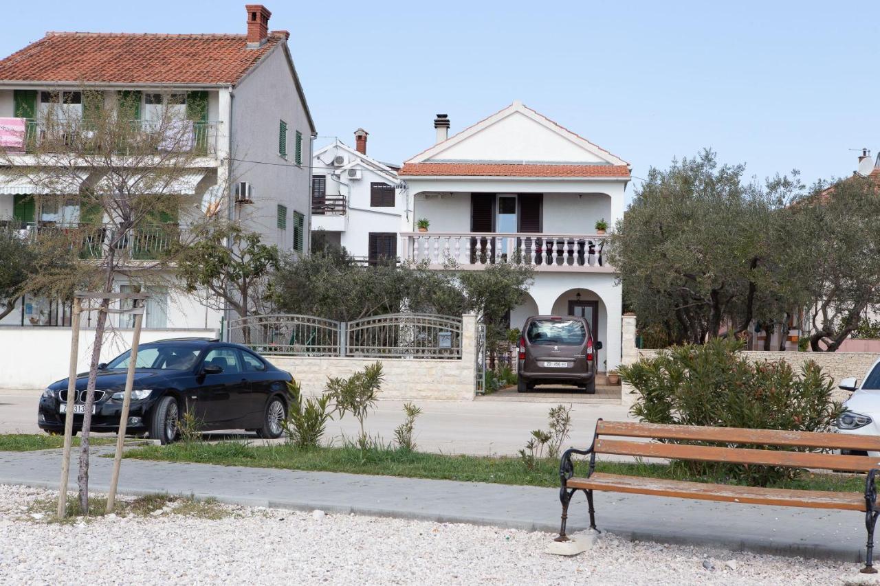 Apartman Mare-more W Balcony And Front And View Zára